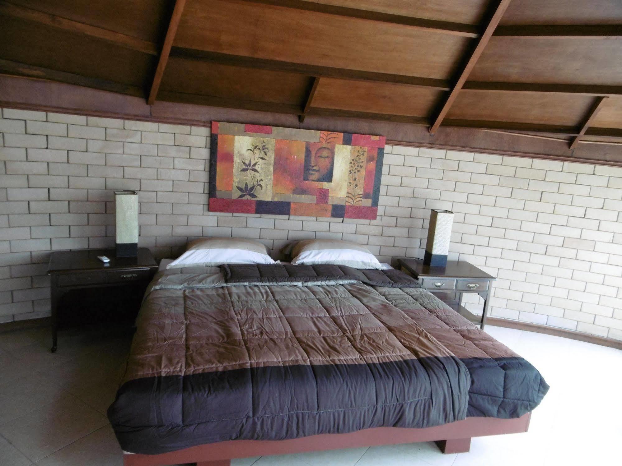 Relax Eco Life Center - 拷叻